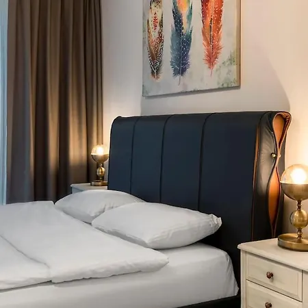 Stunning Duplex Flat With A Garden & Winter Patio *