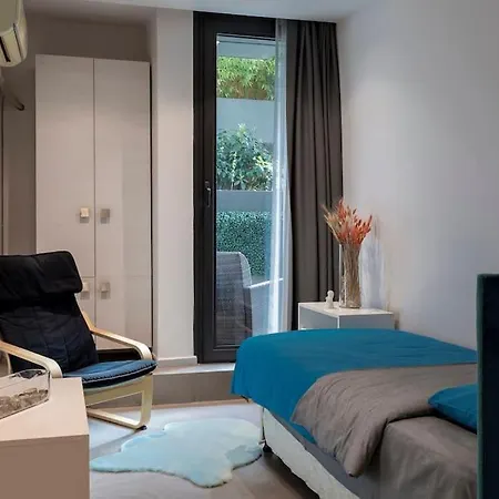 Stunning Duplex Flat With A Garden & Winter Patio Apartamento *