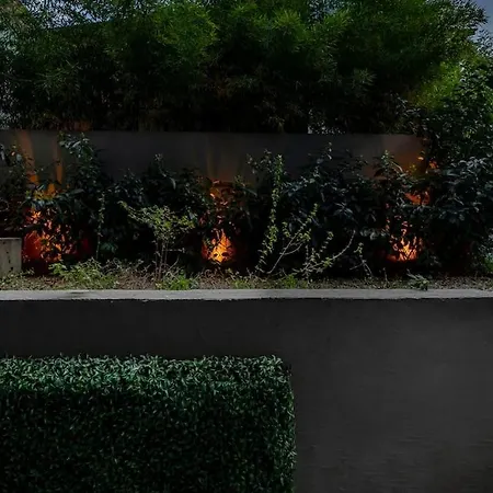 Stunning Duplex Flat With A Garden & Winter Patio *