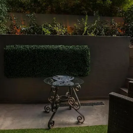 Apartamento Stunning Duplex Flat With A Garden & Winter Patio *