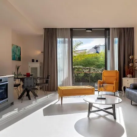 Daire Stunning Duplex Flat With A Garden & Winter Patio *
