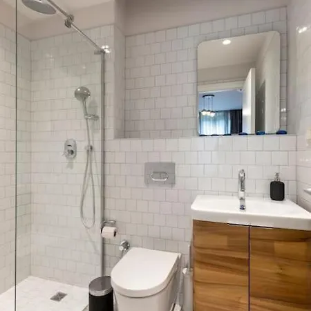 Stunning Duplex Flat With A Garden & Winter Patio Daire İstanbul