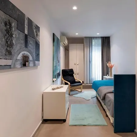 Stunning Duplex Flat With A Garden & Winter Patio Lägenhet Istanbul